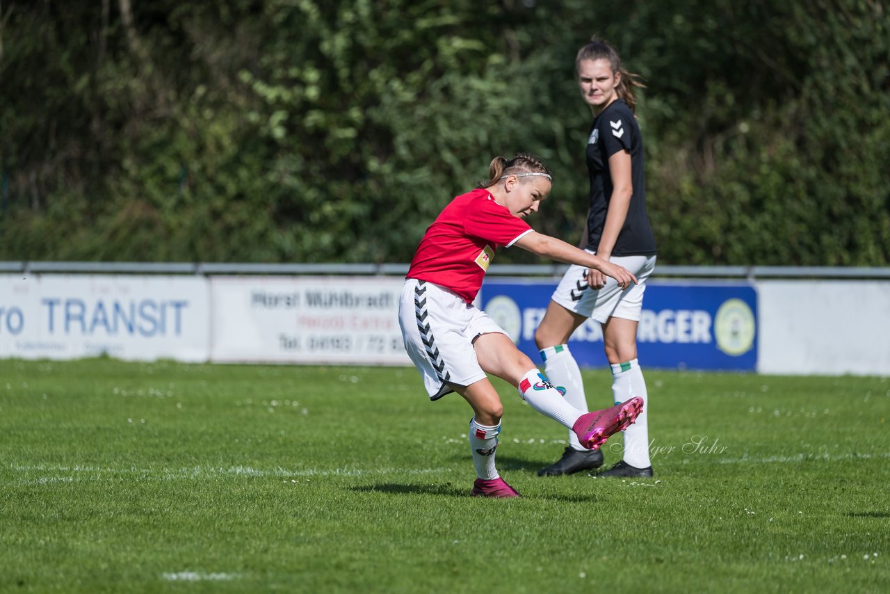 Bild 132 - F SV Henstedt Ulzburg II - SSC Hagen Ahrensburg : Ergebnis: 0:4